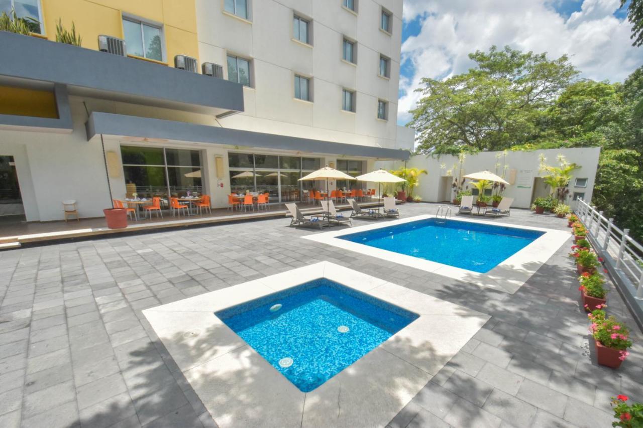 HB Córdoba Hotel Exterior foto